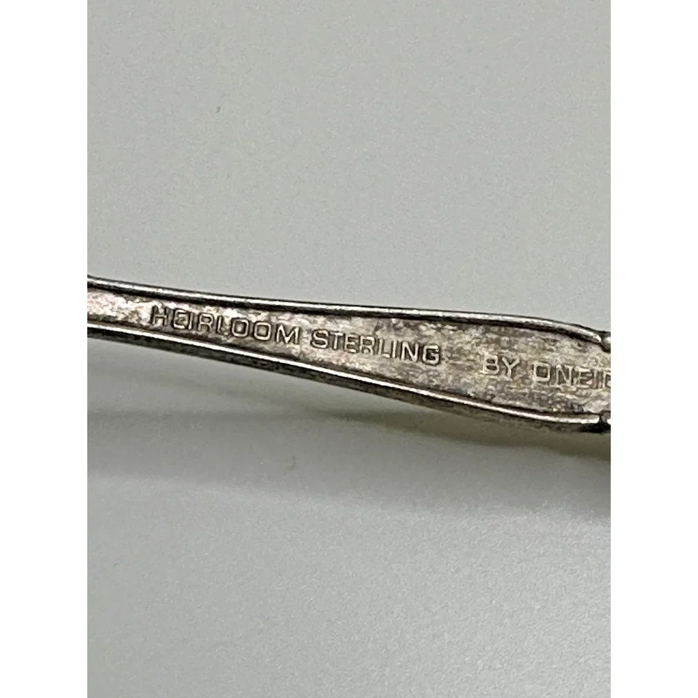 Oneida Heirloom GRANDEUR Sterling Silver SHELL SUGAR SPOON 6